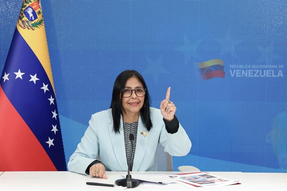 La Vicepresidenta de Venezuela hizo un llamado a varios países de AL, entre ellos México, para 'unirse' en medio de las tensiones con EU.