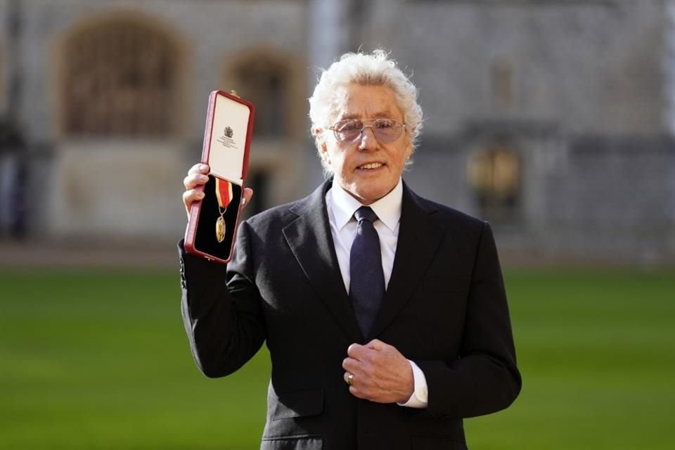 El líder de The Who, Sir Roger Daltrey, recibió este miércoles el título de Caballero, el cual calificó como un 'increíble honor' y un 'sueño'.
