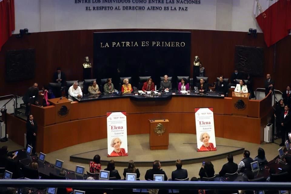 La autora de 'La noche de Tlatelolco' pidió a la actual Presidenta CSP reforzar la educación.