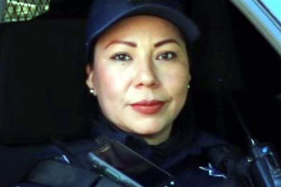 Al regresar del trabajo, la comandante Nayeli Rivera, quien encabezaba la Unidad Red Púrpura especializada en violencia de género, fue asesinada en un ataque mortal perpetrado en Culiacán, Sinaloa.
