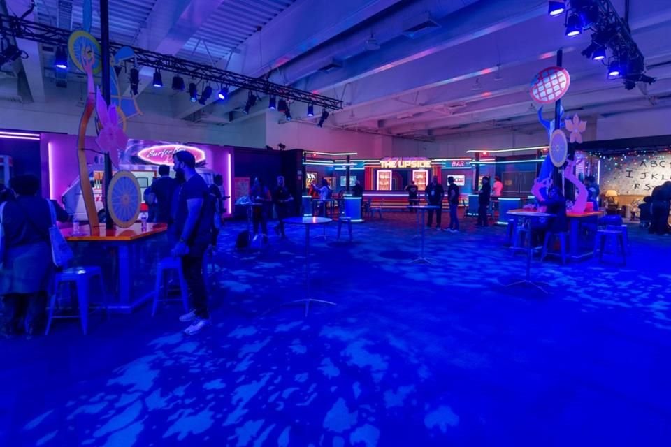 El recorrido tiene una duración aproximada de una hora; es apto para niños y adultos.