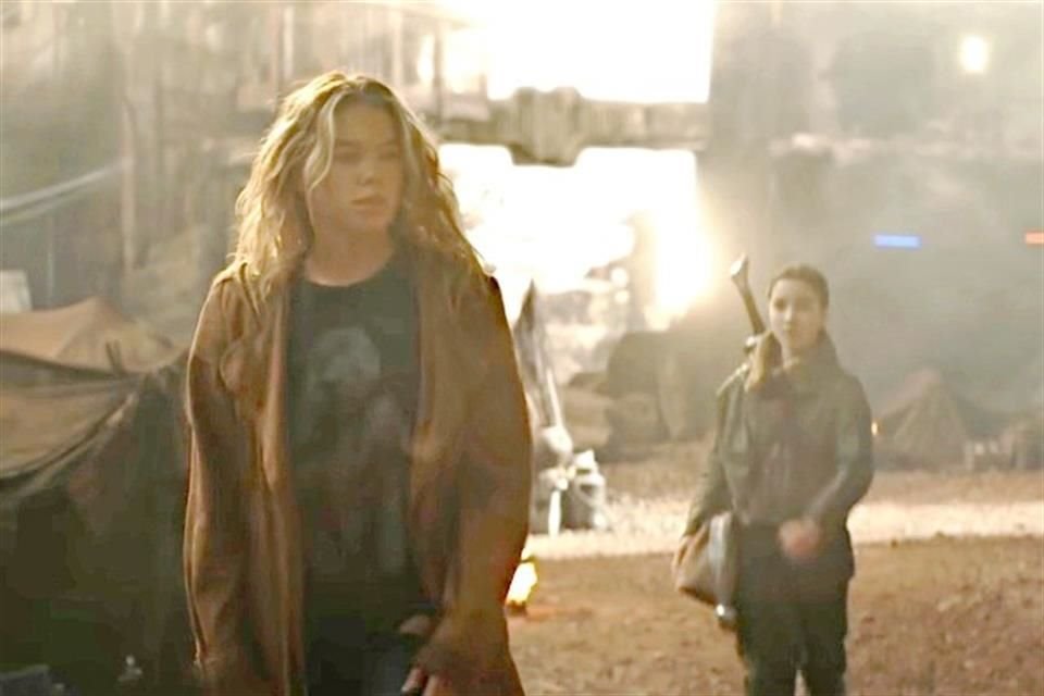 En el avance aparece Ruthye Marye Knoll (Eve Ridley), compañera de su travesía.