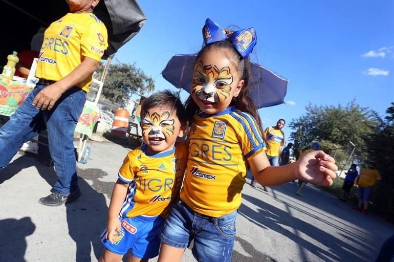 Repasa las imágenes del ambiente desde el Universitario. Tigres vs. Necaxa.