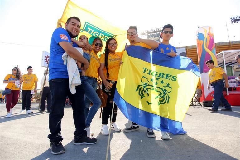 Repasa las imágenes del ambiente desde el Universitario. Tigres vs. Necaxa.