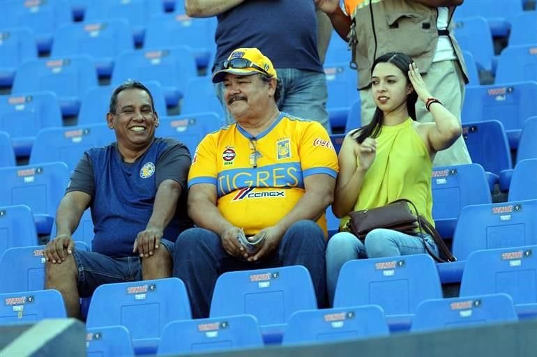 Repasa las imágenes del ambiente desde el Universitario. Tigres vs. Necaxa.