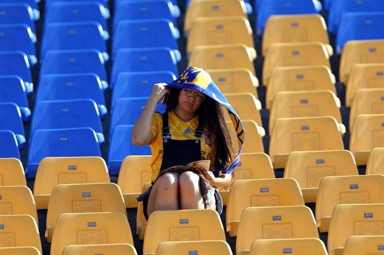 Repasa las imágenes del ambiente desde el Universitario. Tigres vs. Necaxa.