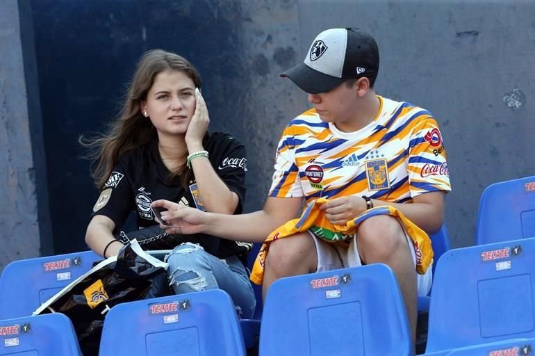 Repasa las imágenes del ambiente desde el Universitario. Tigres vs. Necaxa.