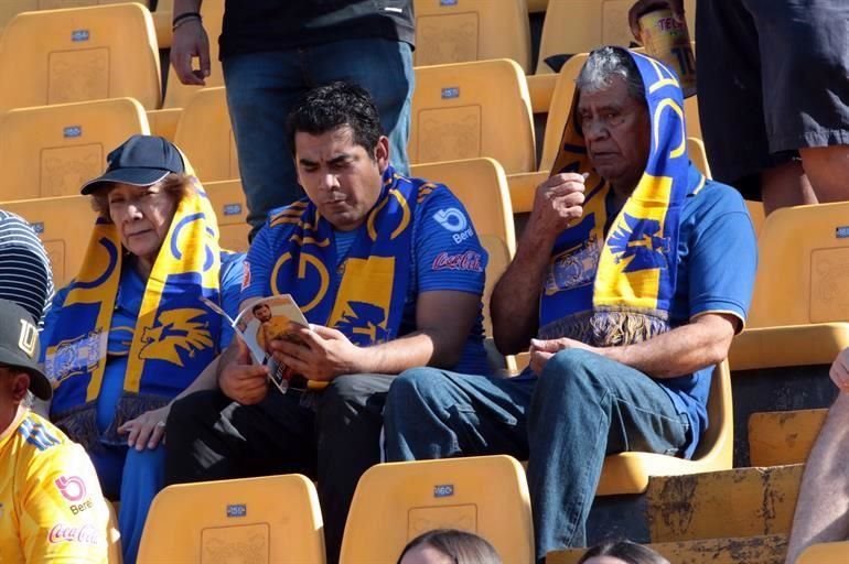 Repasa las imágenes del ambiente desde el Universitario. Tigres vs. Necaxa.