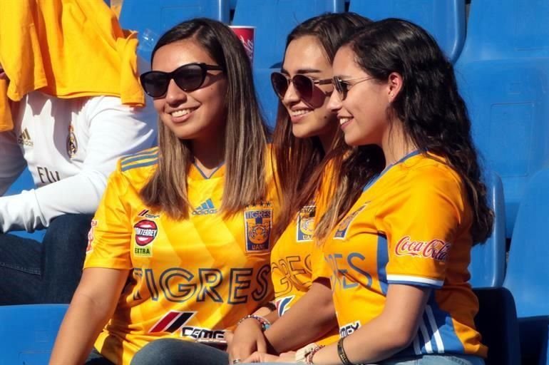 Repasa las imágenes del ambiente desde el Universitario. Tigres vs. Necaxa.