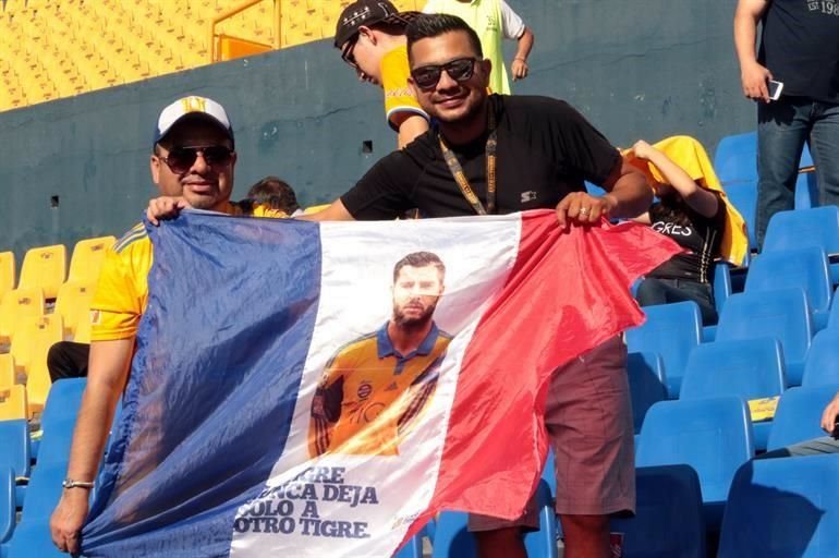 Repasa las imágenes del ambiente desde el Universitario. Tigres vs. Necaxa.