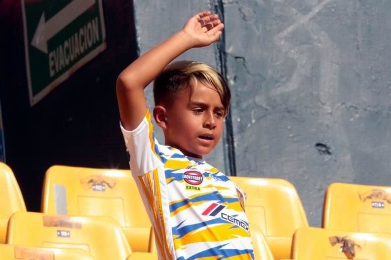 Repasa las imágenes del ambiente desde el Universitario. Tigres vs. Necaxa.