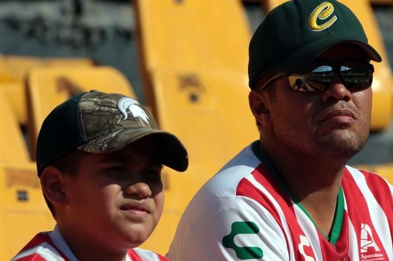 Repasa las imágenes del ambiente desde el Universitario. Tigres vs. Necaxa.