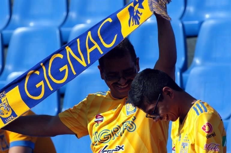 Repasa las imágenes del ambiente desde el Universitario. Tigres vs. Necaxa.