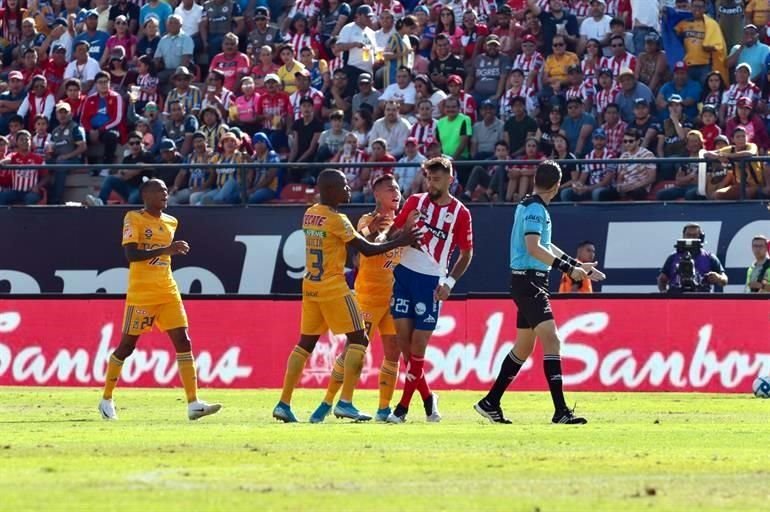 A pesar de jugar con 10 hombres, el recién ascendido Atlético de San Luis le arrebató un empate a los Tigres en el Estadio Alfonso Lastras