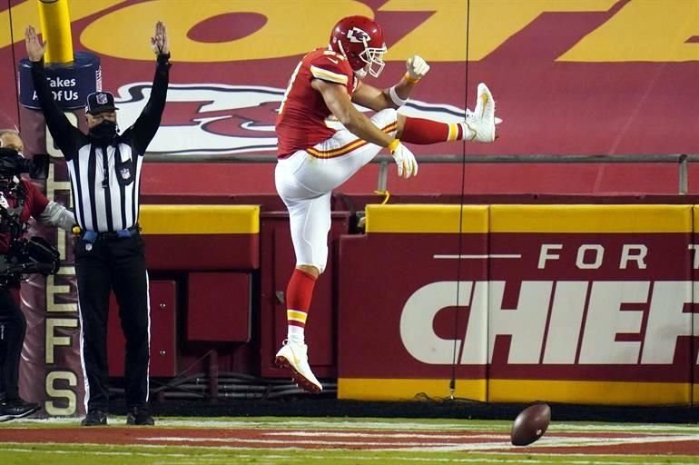 Aspi la celebración de Travis Kelce.