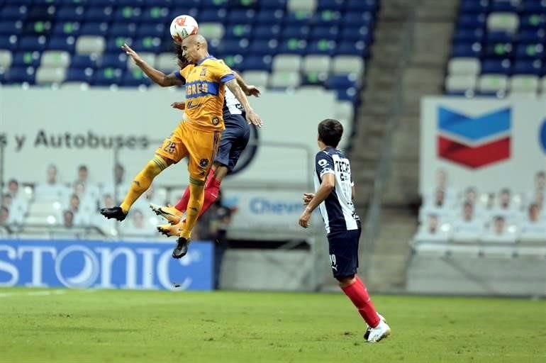 Más de las acciones en el Clásico 124 ganado por Tigres 2-0 a Rayados.