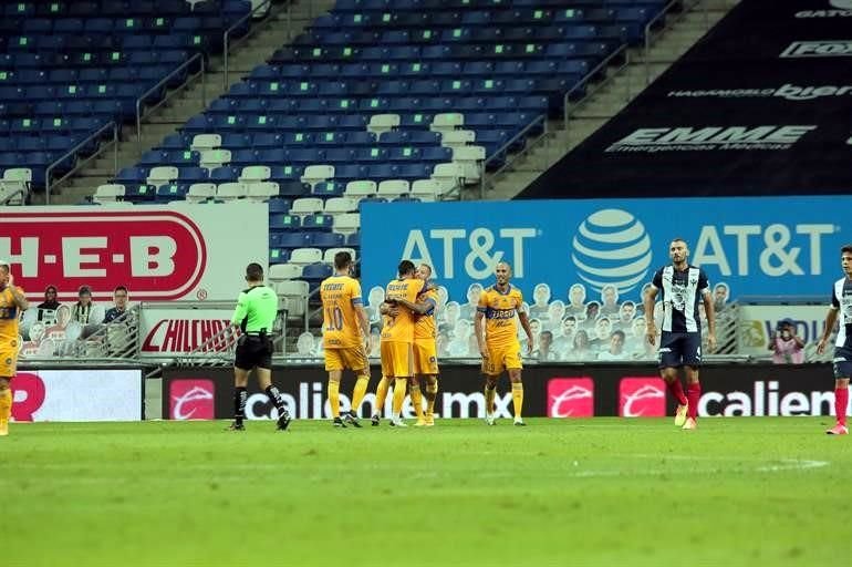 Más de las acciones en el Clásico 124 ganado por Tigres 2-0 a Rayados.