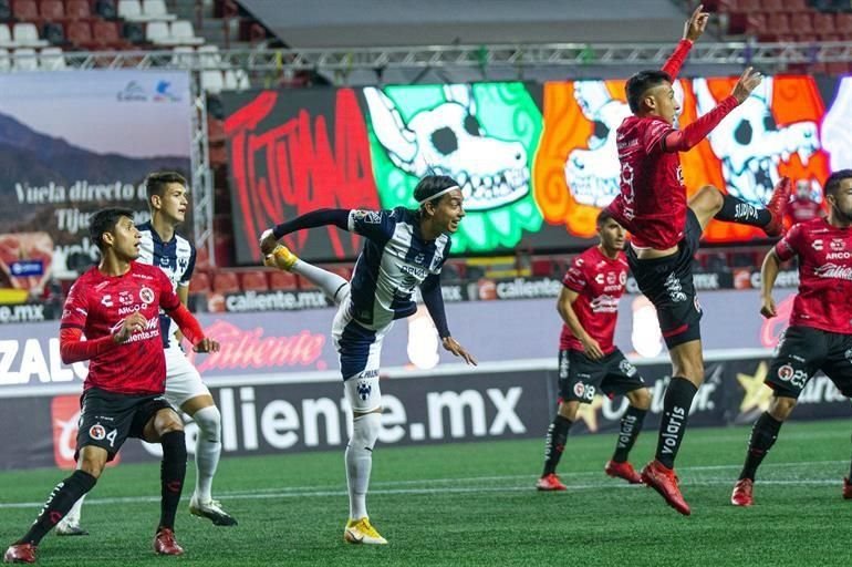 Monterrey aguantó algunos embates de Xolos en el complemento.