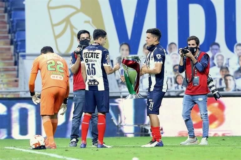 Así fueron los festejos de Rayados a nivel de cancha tras ganar la Copa MX.