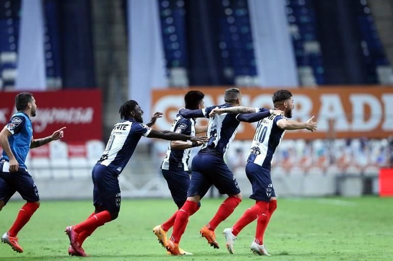 Así fueron los festejos de Rayados a nivel de cancha tras ganar la Copa MX.