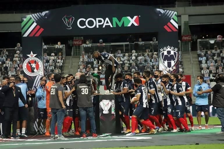 Así fueron los festejos de Rayados a nivel de cancha tras ganar la Copa MX.