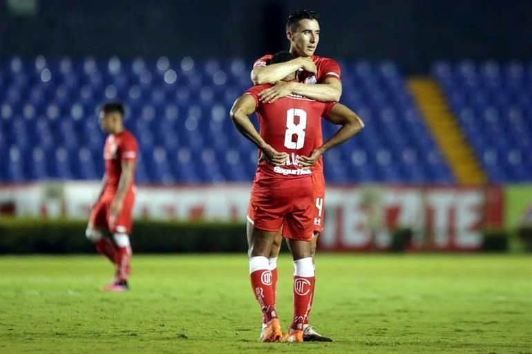 Los jugadores de Toluca sufrieron al final del partido tras ser eliminados.