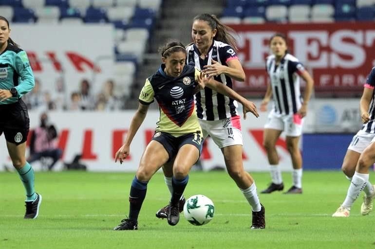 Rayadas venció al América 4-1 en la ida de la Semifinal, por lo que las obligadas a anotar rápido eran las capitalinas.