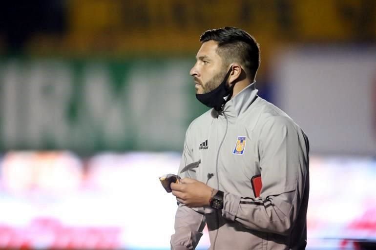 Gignac estuvo en la cancha para apoyar a sus compañeros.