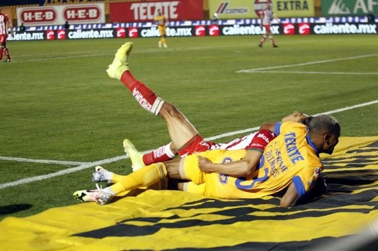 Repasa algunas acciones más del empate de Tigres ante Necaxa.