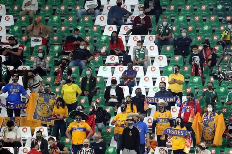 Tal y como pasó en el duelo ante Ulsan, el color amarillo de aficionados de Tigres lució en las gradas.