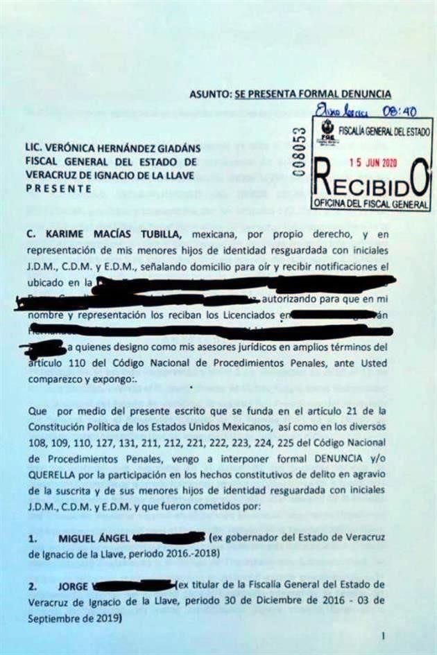 Por presunta persecución en su contra, Karime Macías denunció ante Fiscalía de Veracruz al ex Gobernador Miguel Ángel Yunes y al ex Fiscal Jorge Winckler.