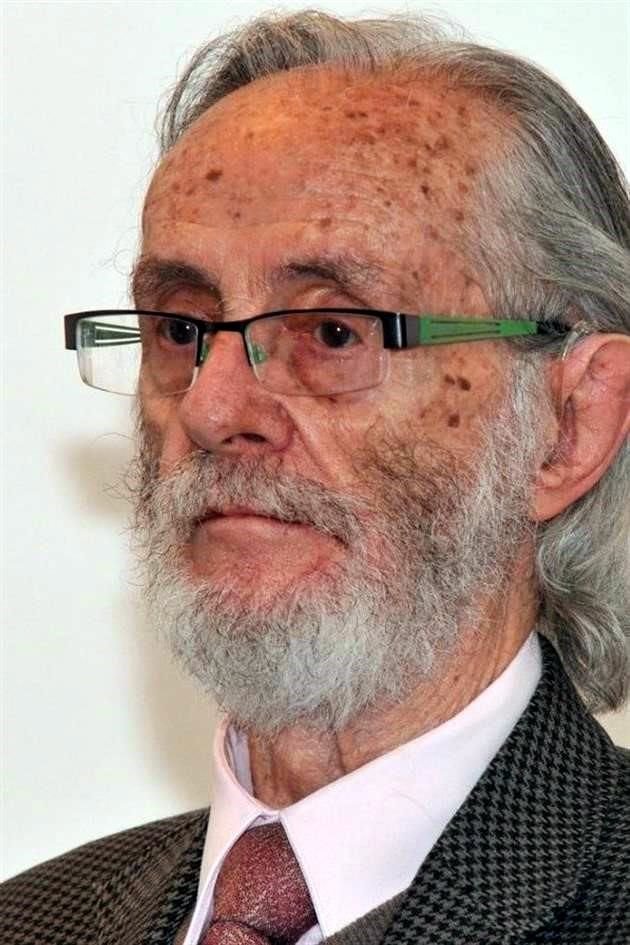 Como escritor, González Rojo Arthur se inició muy joven en el movimiento del 'Poeticismo', junto con autores como Eduardo Lizalde y Marco Antonio Montes de Oca.