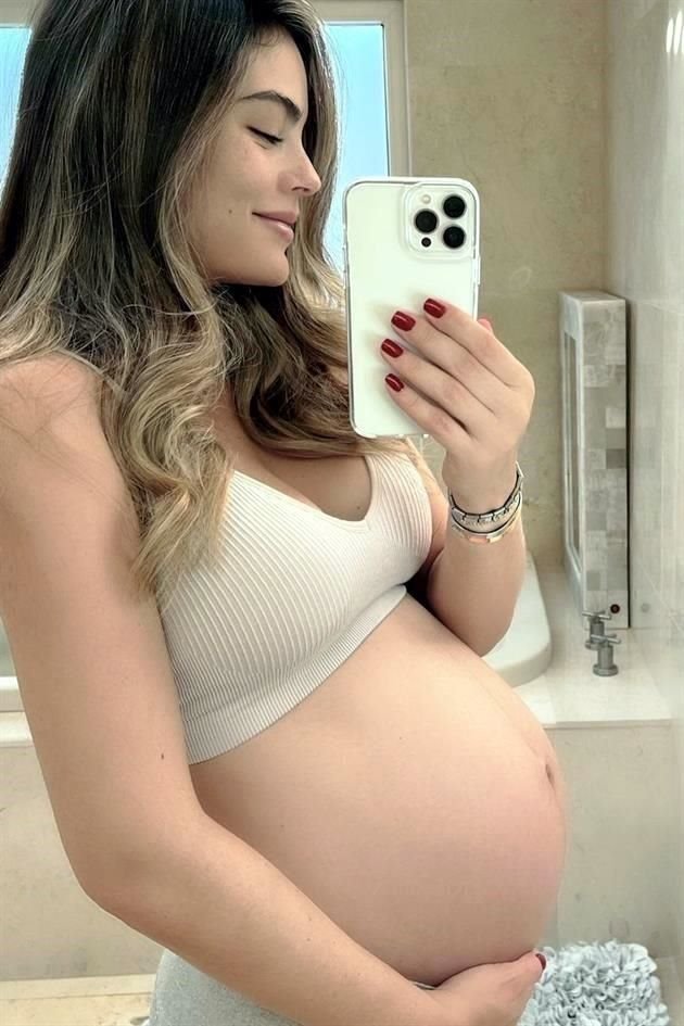 Ximena Navarrete hizo una sesión de preguntas y respuesta en Instagram para contar cómo ha sido la espera por su bebé.