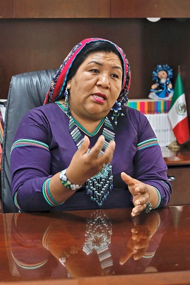 Claudia Morales, primera mujer indígena al frente de Conapred, afirma que no ha podido rentar un departamento en CDMX por discriminación.