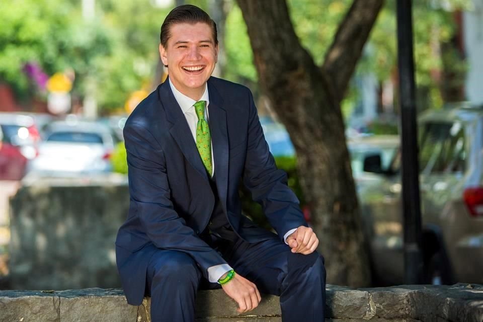 Juan Carlos Gazca es candidato a Diputado Local suplente del PVEM-PRI: 'He tenido grandes oportunidades que sé que mucha gente no las ha tenido y, eso me genera una obligación por buscar el cambio'.