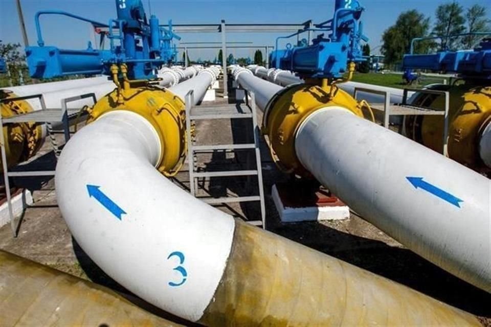 REFORMA public que la CRE tiene cuatro denuncias a raz de amparos en gasoductos.