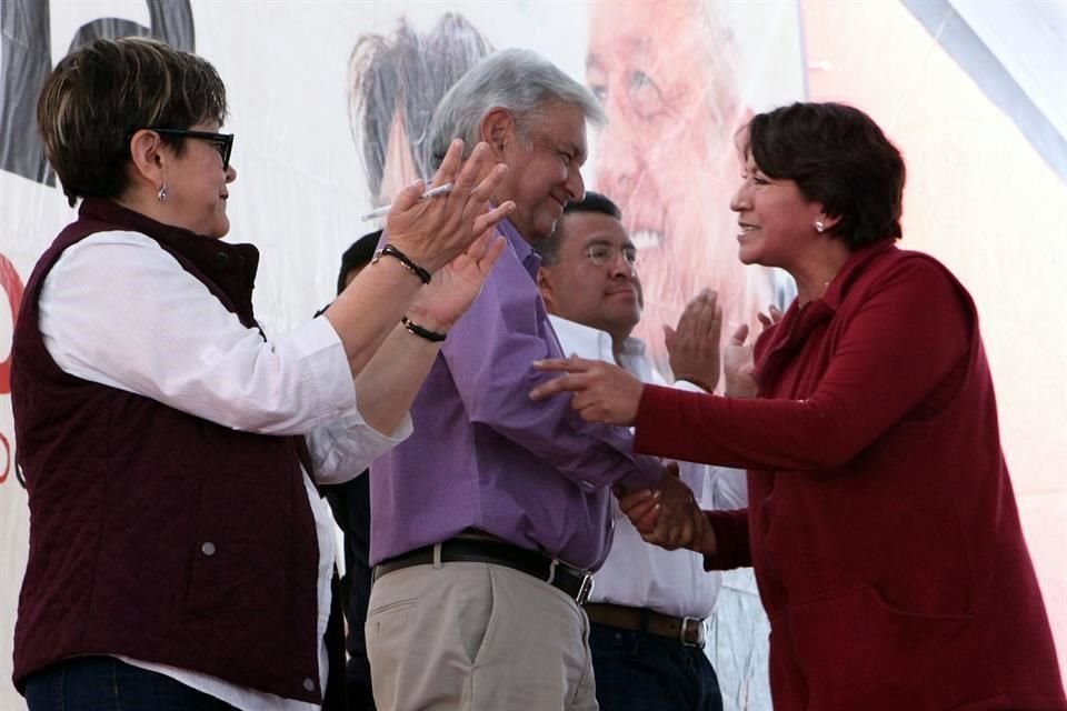 En 2006, Delfina Gómez llegó por casualidad a un mitin de López Obrador en el Zócalo; hoy el tabasqueño la impulsa para derrotar al PRI en el Estado de México.