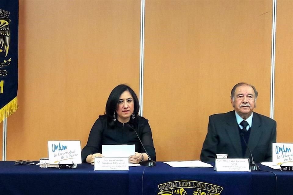 Catedrticos durante la conferencia  'Corrupcin e impunidad: el caso de la empresa Odebrecht'.