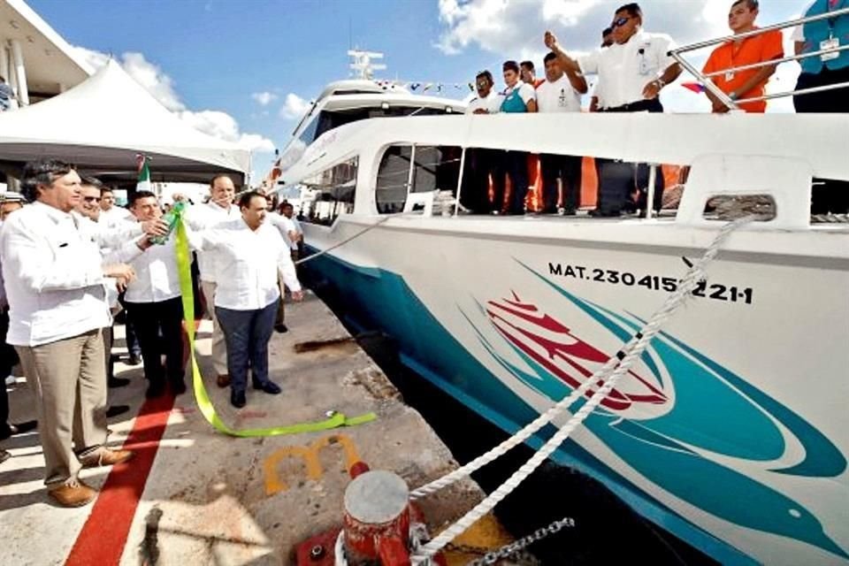 El ex Gobernador Roberto Borge fue acusado por Somos tus Ojos, Transparencia por Quintana Roo de tener una red de prestanombres.