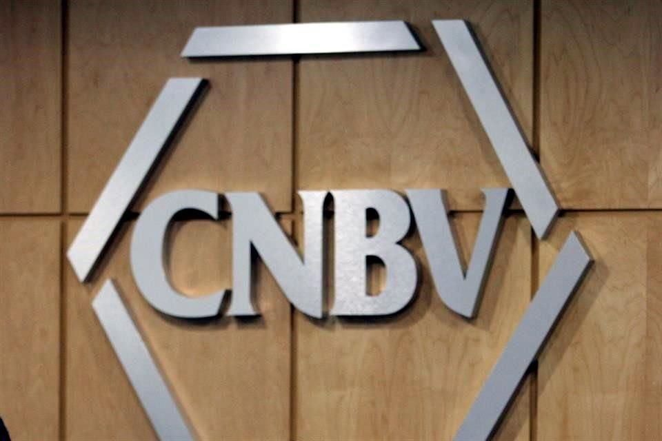 Cada mes, la CNBV publica las causas y montos de sanciones que aplica a las instituciones financieras.