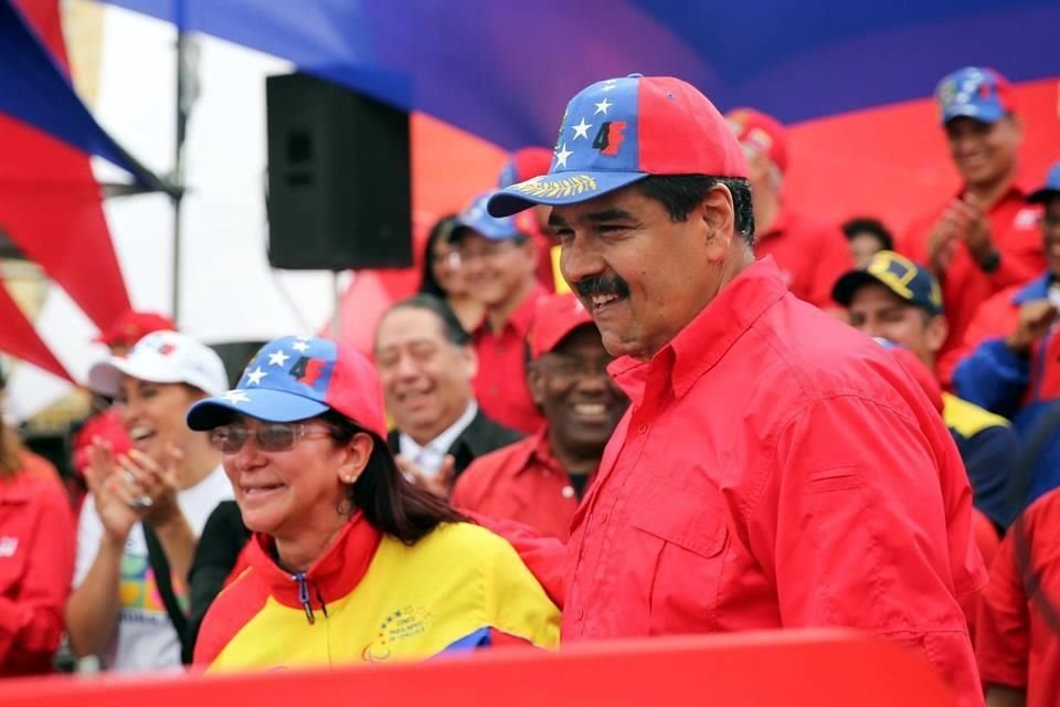 El gobierno del presidente Nicolás Maduro aportó con medio millón de dólares a la ceremonia de juramento de Donald Trump.