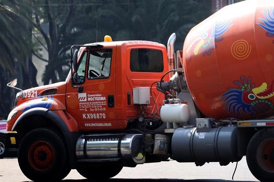 José María Barroso, director general de la empresa, comentó que la industria del cemento y concreto podría registrar crecimientos de entre 2 y 4 por ciento este año.