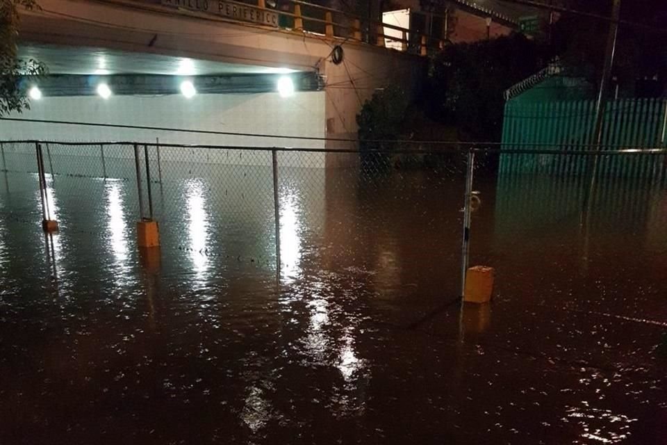 En Picacho Ajusco no se poda pasar debido al nivel del agua.<br><br>