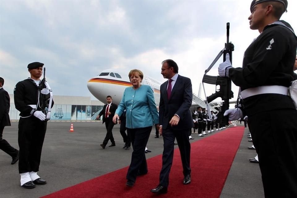 La Canciller alemana, Angela Merkel, arrib a Mxico para realizar una visita en la que se reunir con el Presidente Enrique Pea Nieto.