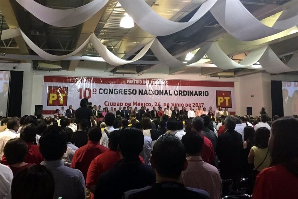 El Congreso Nacional del PT se lleva a cabo en Expo Reforma, en la Ciudad de Mxico.