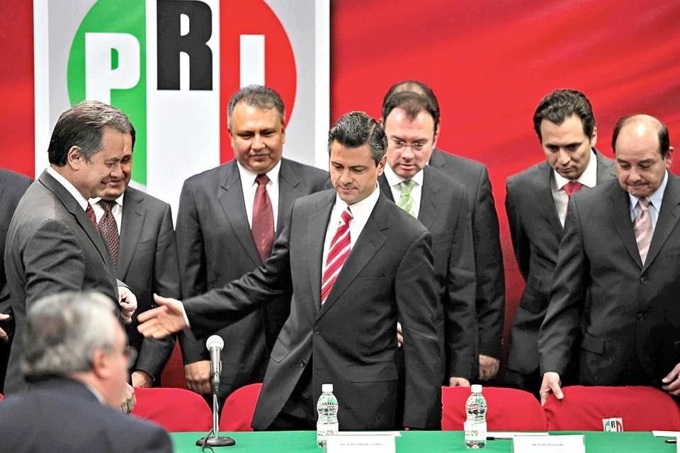 La campaña presidencial de 2012 en México inició el 30 de marzo, y a las tres semanas empezaron a fluir los depósitos de Odebrecht, según los estados de cuenta del Meinl Bank obtenidos por MCCI.