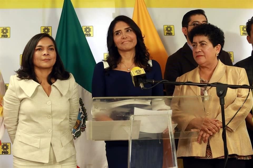 La dirigencia del PRD est encabezada por Alejandra Barrales.