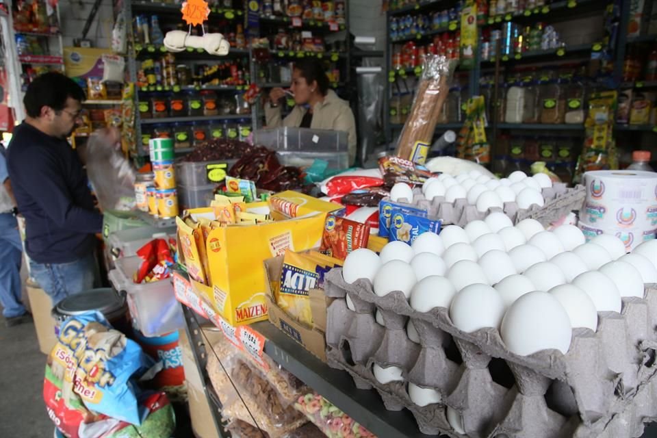 En Monterrey, las ventas de las tiendas de abarrotes crecieron hasta 10% en la última semana de marzo.