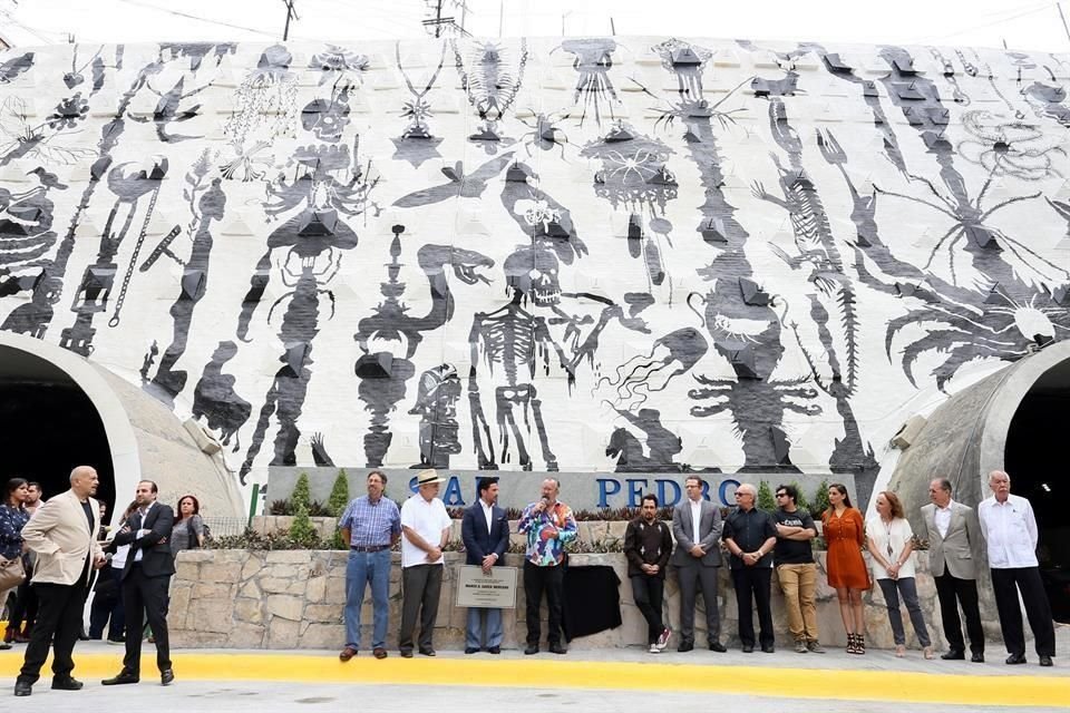 Este lunes fue inaugurado el mural de Dr. Lakra en el Túnel de la Loma Larga, en San Pedro, Nuevo León.