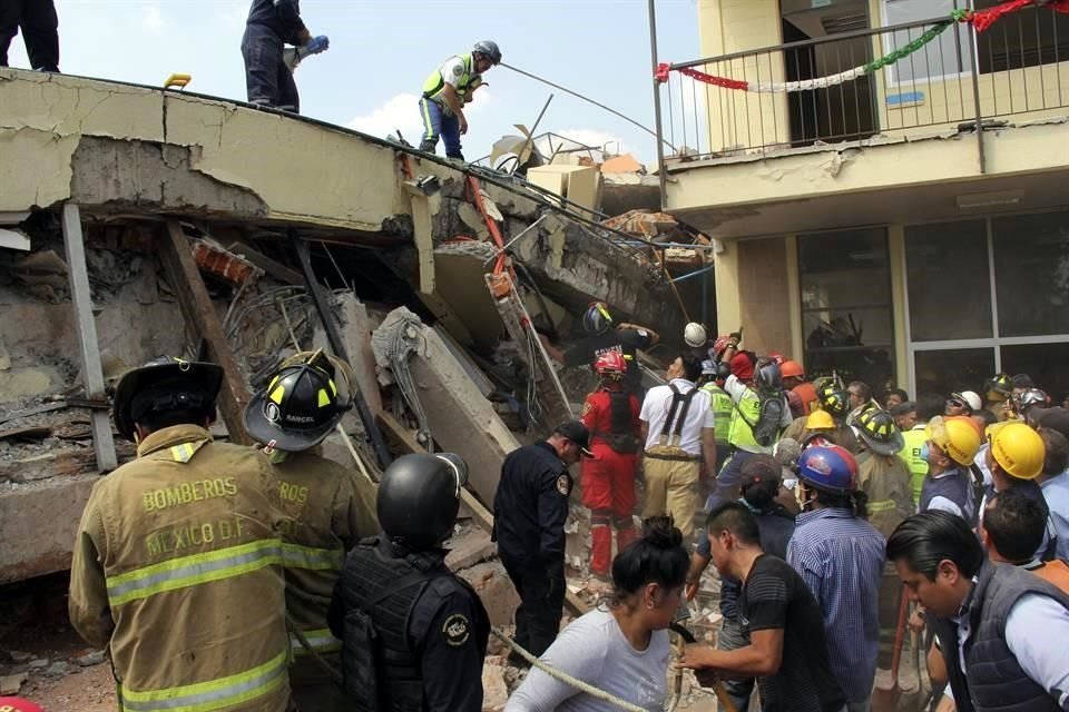 Respecto a los heridos, la CDMX suma 37 personas hospitalizadas, 11 de gravedad.